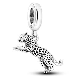 Jewellery: Leopard Pendant Charm