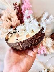 Dried flower: Coconut Bowl Candle- Lime and Coconut