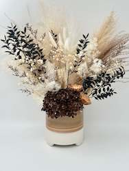 Hazelnut Noir Vase
