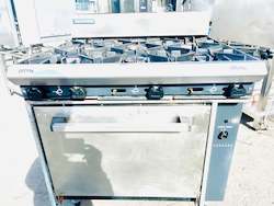 Moffat 900mm 6 burner Natural Gas With Oven and Warranty