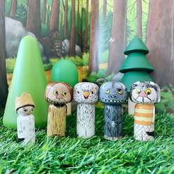 Character Pegs: Wild things pocket pegs