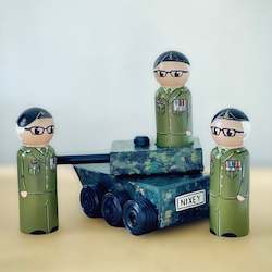 Pegs With Accessories: Army tank with peg