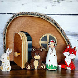 Pegs With Accessories: Large woodland cottage set