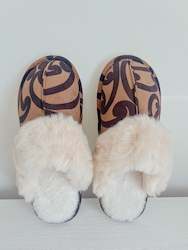 Clothing: Slippers - (Tan - Maori Design)