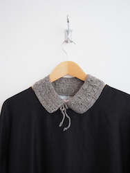 Hand Knits: Hand crochet collar - Grey
