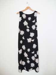 Dresses: Matilda dress - Black Chrysants