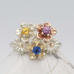 Jewellery manufacturing: Small Flower Bouquet Ring/ 9ct Gold, Sapphires