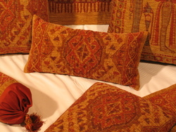 Soft furnishing wholesaling: Cairo Neck Pillow