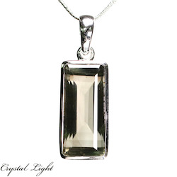 China, glassware and earthenware wholesaling: Green Amethyst Pendant
