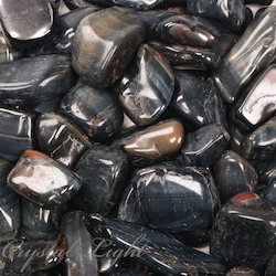 China, glassware and earthenware wholesaling: Blue Tigers Eye Tumble 20-40mm/ 250g