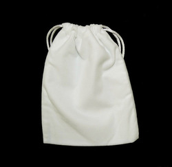 China, glassware and earthenware wholesaling: White Pull-String Velvet Pouch