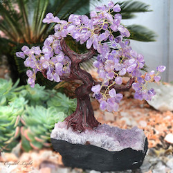China, glassware and earthenware wholesaling: Amethyst Druse Tree XL