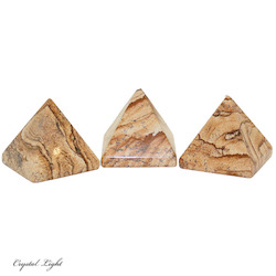 China, glassware and earthenware wholesaling: Picture Jasper Pyramid