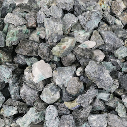 China, glassware and earthenware wholesaling: Emerald Rough/ 300g