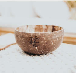 Gift: Natural coconut bowl