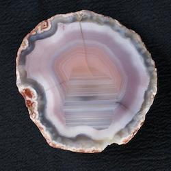 Agates: Wall banded on top of water level Agate