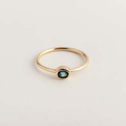 Gold smithing: Oval Blue Sapphire Ring
